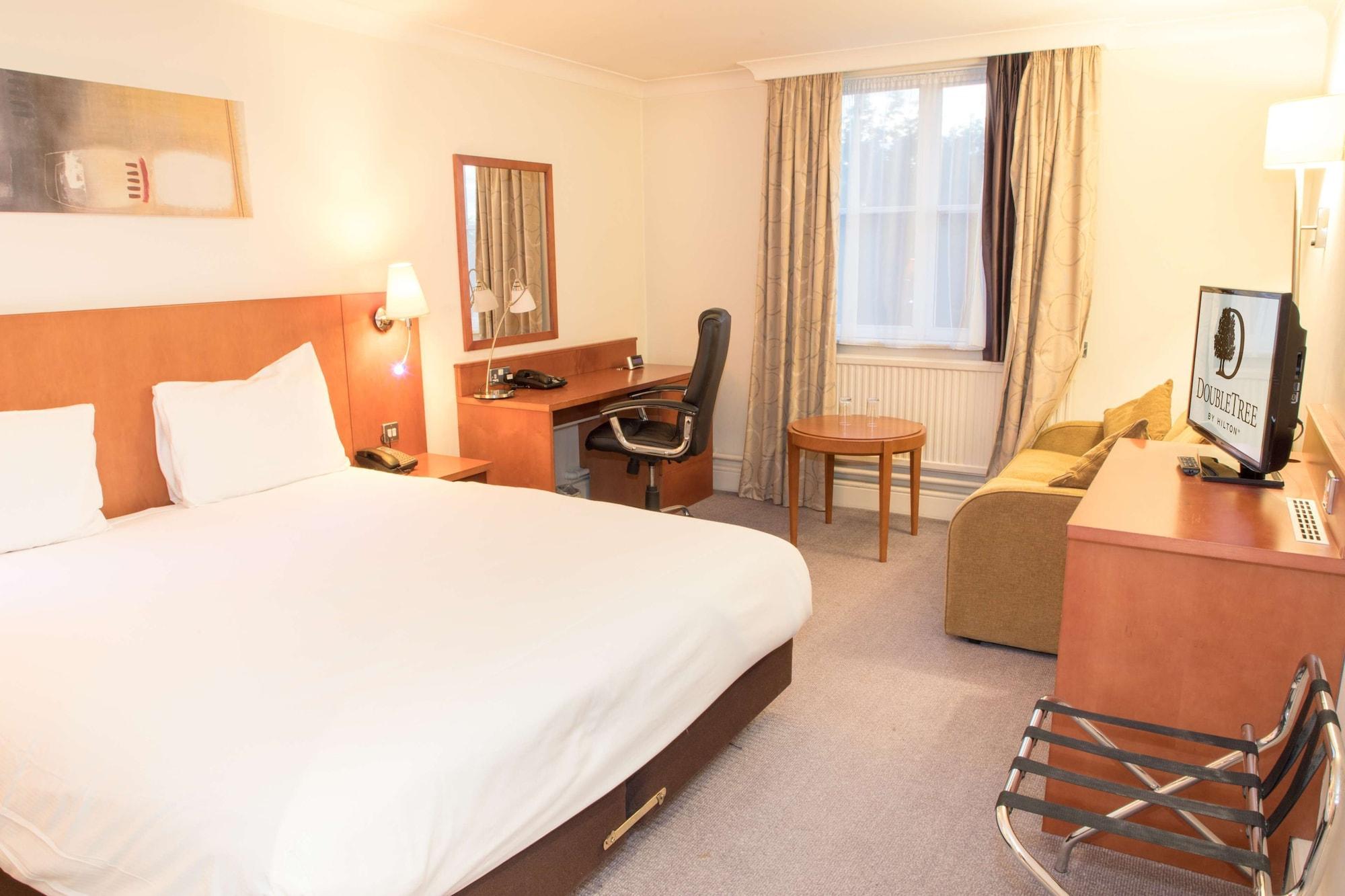 Doubletree By Hilton Reading M4 J10, An Hilton Hotel Wokingham Esterno foto